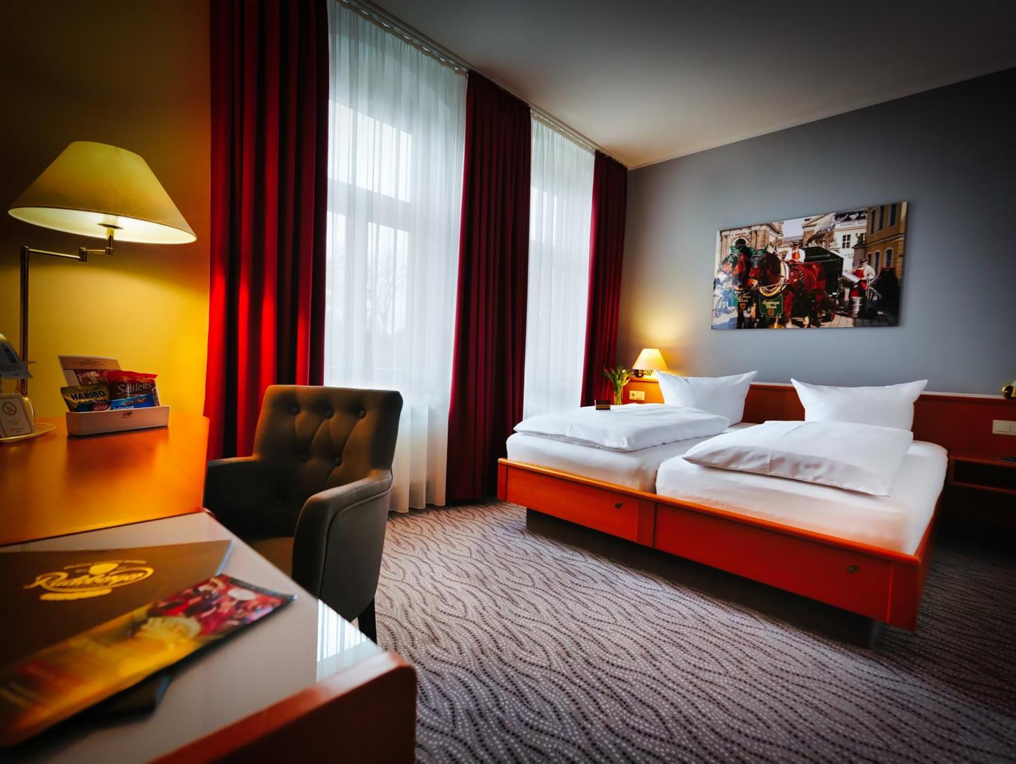 Hotel Kaiserhof Radeberg Dış mekan fotoğraf