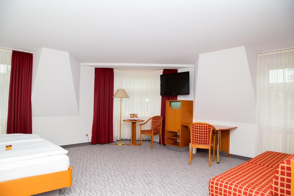 Hotel Kaiserhof Radeberg Oda fotoğraf