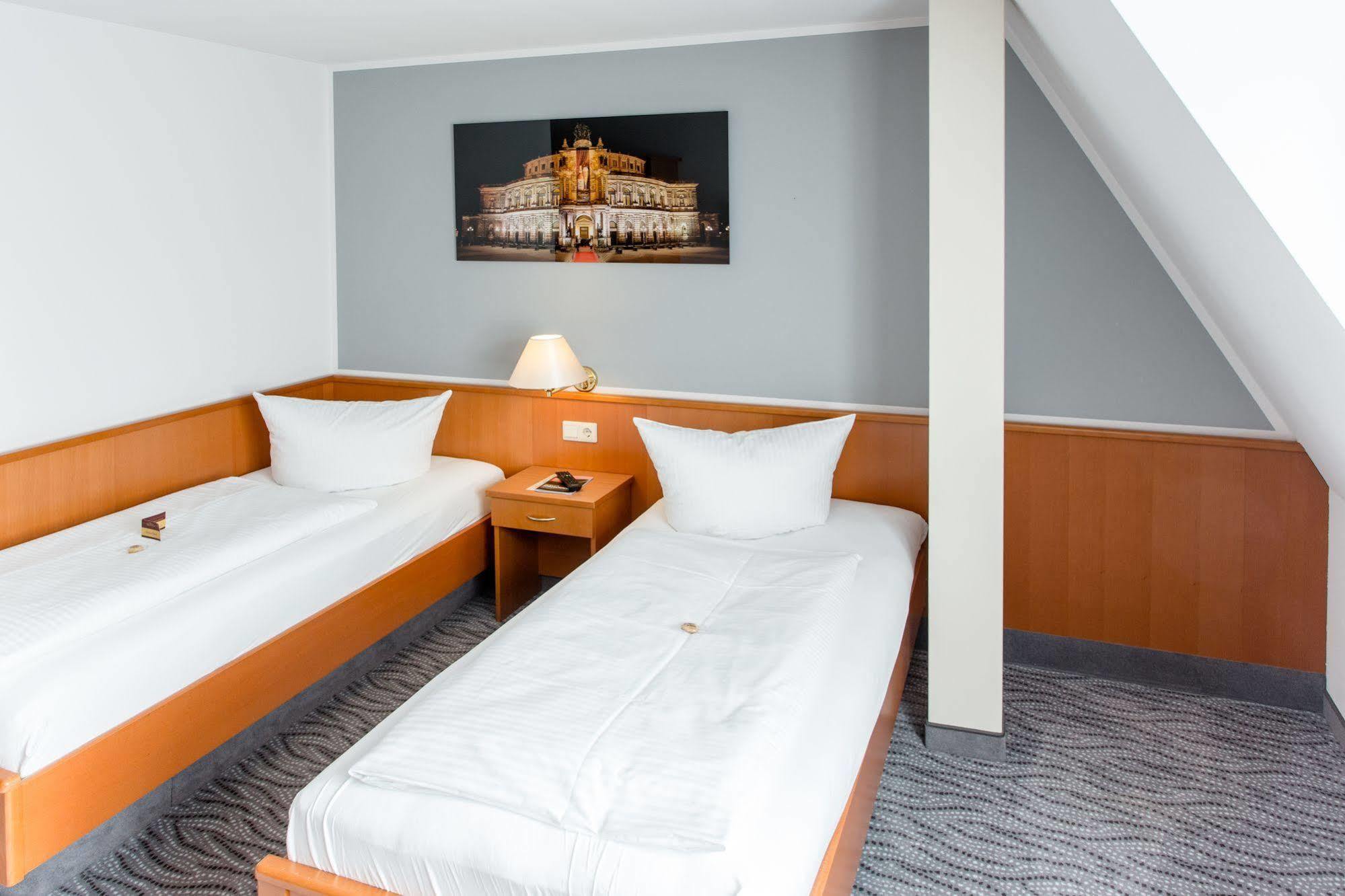Hotel Kaiserhof Radeberg Dış mekan fotoğraf