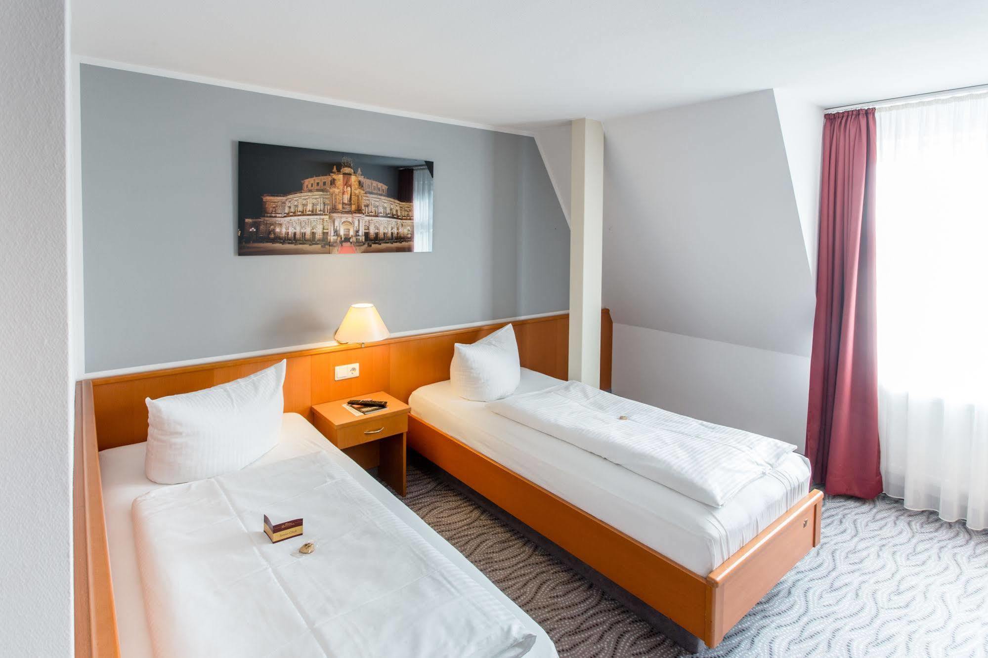 Hotel Kaiserhof Radeberg Dış mekan fotoğraf